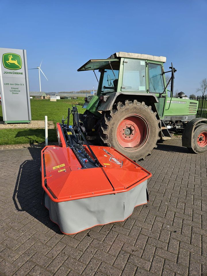  Een nieuwe Kuhn PZ190 trommelmaaier