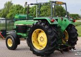 John Deere 2250