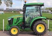 John Deere 3046R