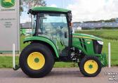 John Deere 3046R