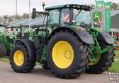 John Deere 6R215