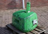  FRONTGEWICHT 900 KG