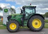 John Deere 6215R