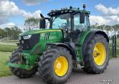 John Deere 6215R