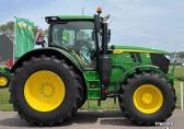 John Deere 6R215