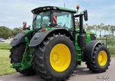 John Deere 6R215