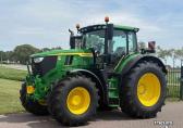 John Deere 6R215