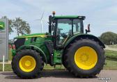 John Deere 6R215