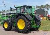John Deere 6R215